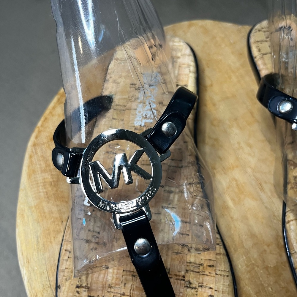 New Michael Kors sandals. Cork bottoms size 7. - Picture 2 of 4